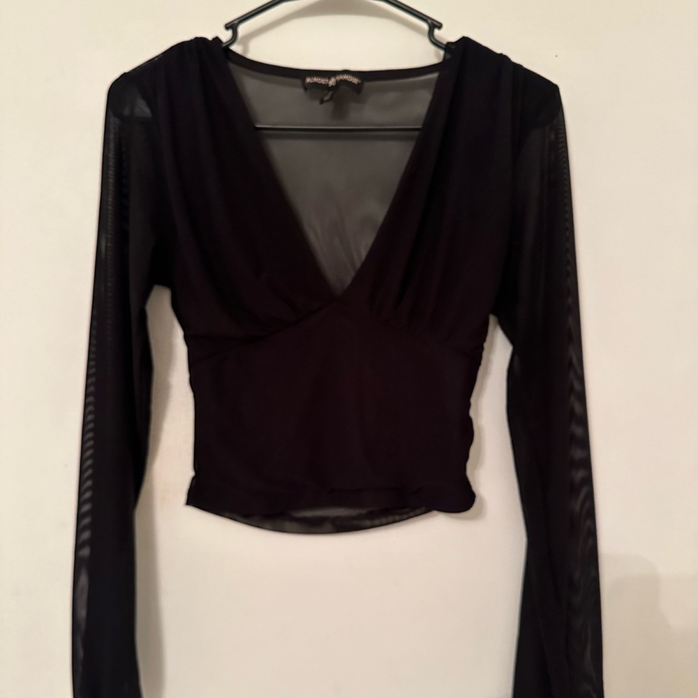 Top black